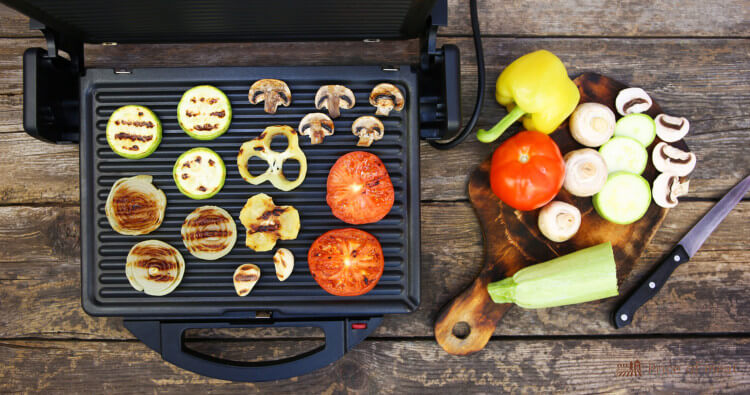 Top 4 George Foreman-Style Grills for Indoor Grilling – Reviews & Buyer’s Guide