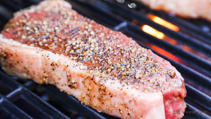 Achieve Perfect Sear on Your Traeger Grill: Expert Tips 1 Searing Steak