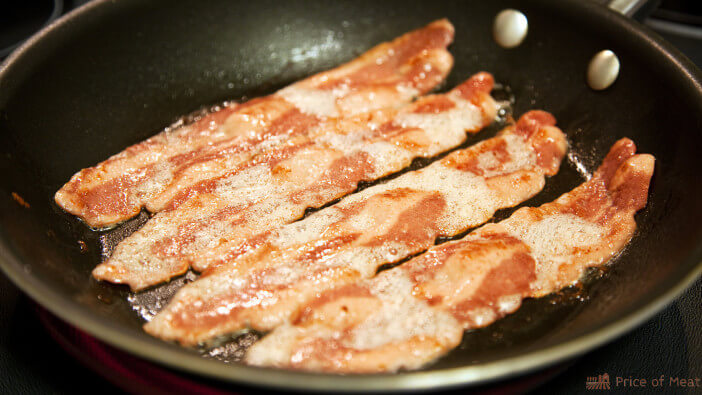 How to Tell if Turkey Bacon is Bad: Signs of Spoiled Bacon & Storage Tips 1 how to tell if turkey bacon is bad