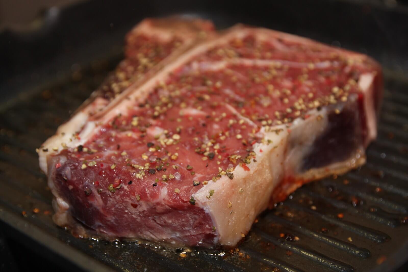 Spice Up Your Steak: 17+ Perfect Seasonings to Try 1 Spices That Go Well with Steak