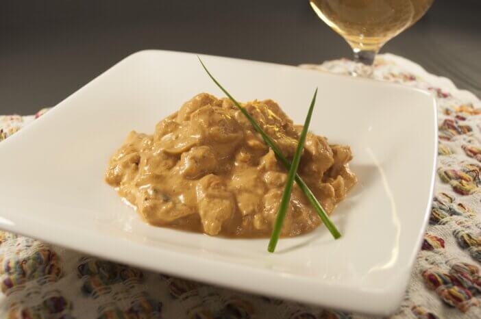 13+ Meals To Make With Tough Roast Beef Leftovers 3 Beef Stroganoff