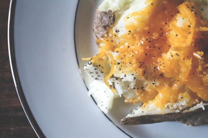 22+ Best Pulled Pork Side Dishes & Food Pairings 8 baked-potato_2072325