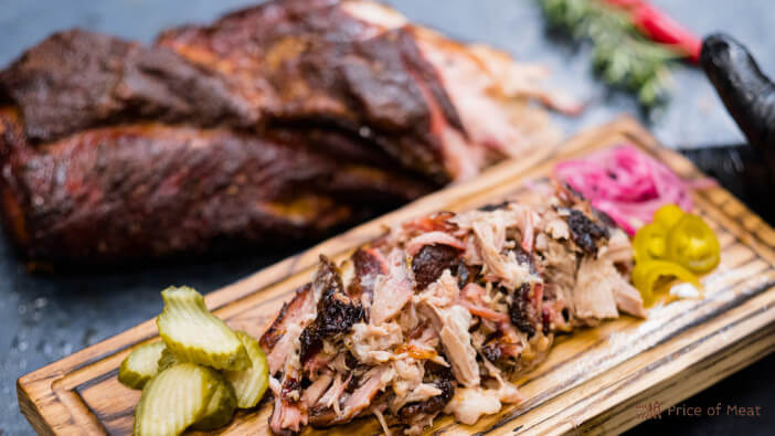 22+ Best Pulled Pork Side Dishes & Food Pairings