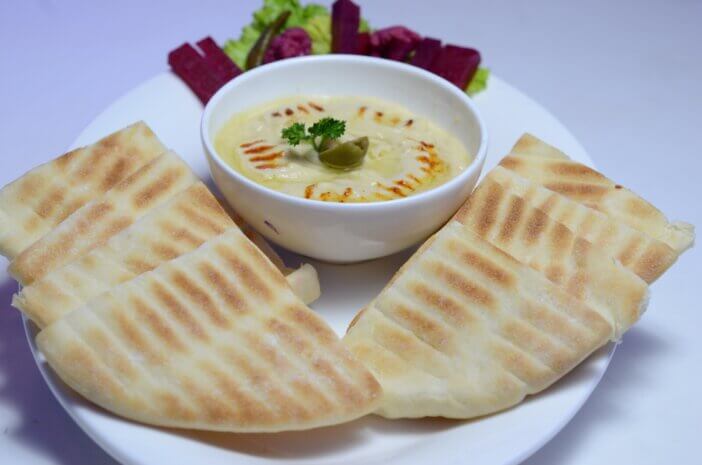 11+ Lunch Meat Meals Besides Sandwiches 14 pita-bread_2344575