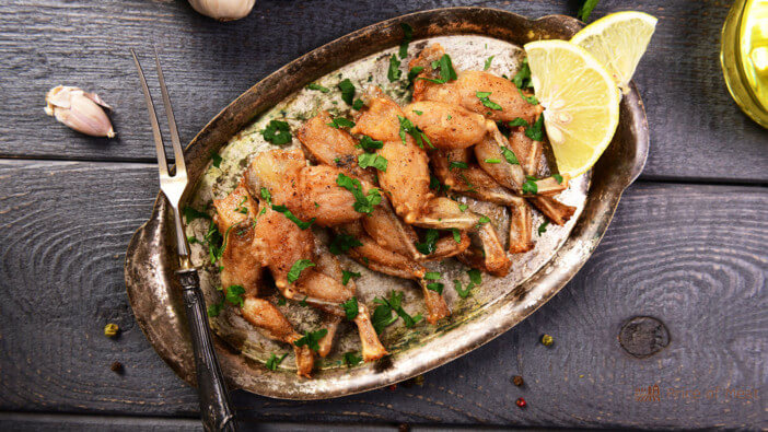 Frog Legs: A Culinary Adventure You Can't Miss! 1 what do frog legs taste like