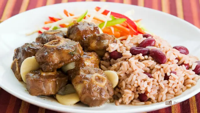 what does oxtail taste like