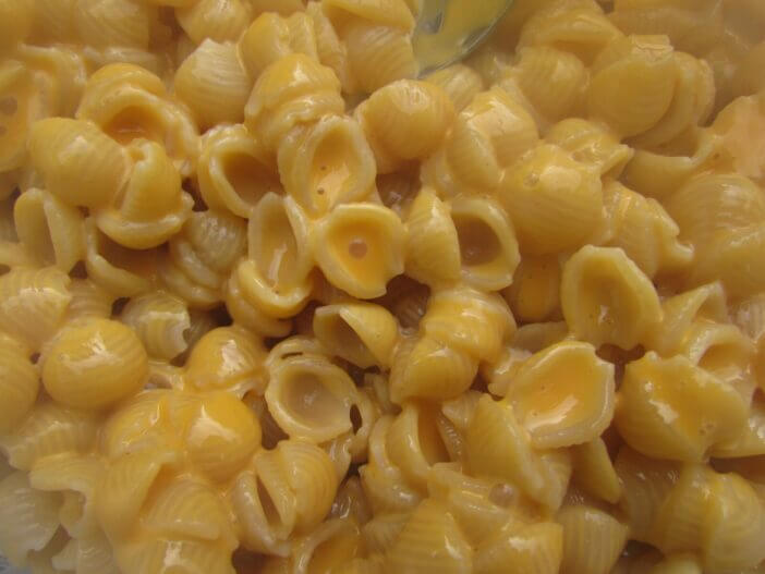 Top 13 Meatloaf Side Dishes to Complement Your Meal 2 Creamy-Macaroni-and-Cheese_4524099