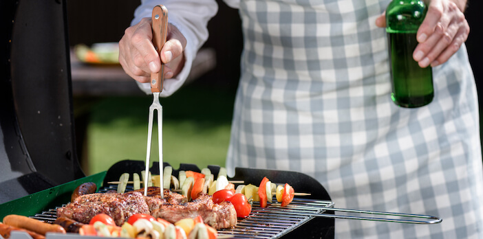 10+ BBQ Aprons You Need to Check Out For Grilling Perfection