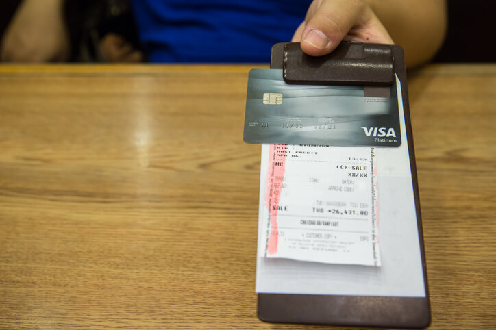 30+ Amazing Restaurant Tipping Statistics