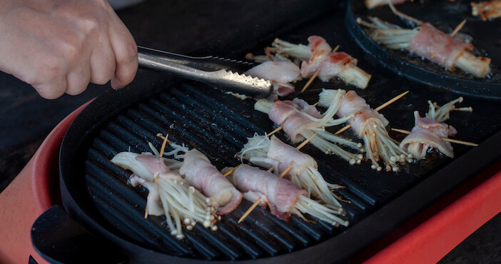 5 Steps for Cooking Bacon in a Smoker: Perfect Electric Smoker Guide