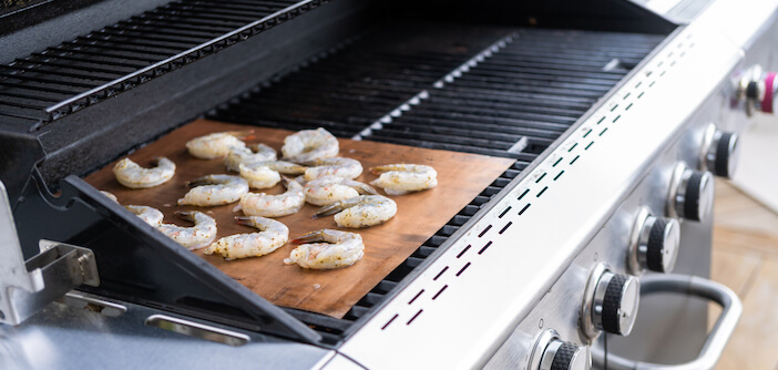 7+ Uses for Grill Mats That Make Outdoor Cooking Easier