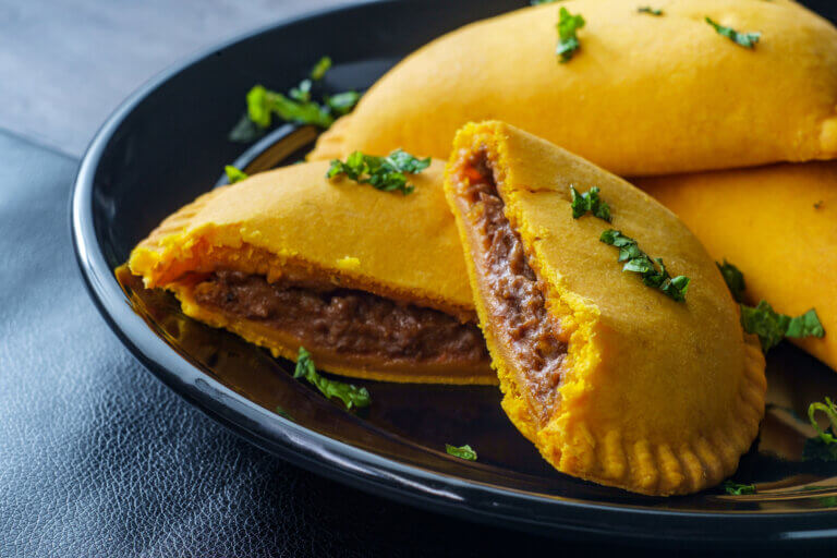 7 Mouthwatering Jamaican Patties Sauce Pairings