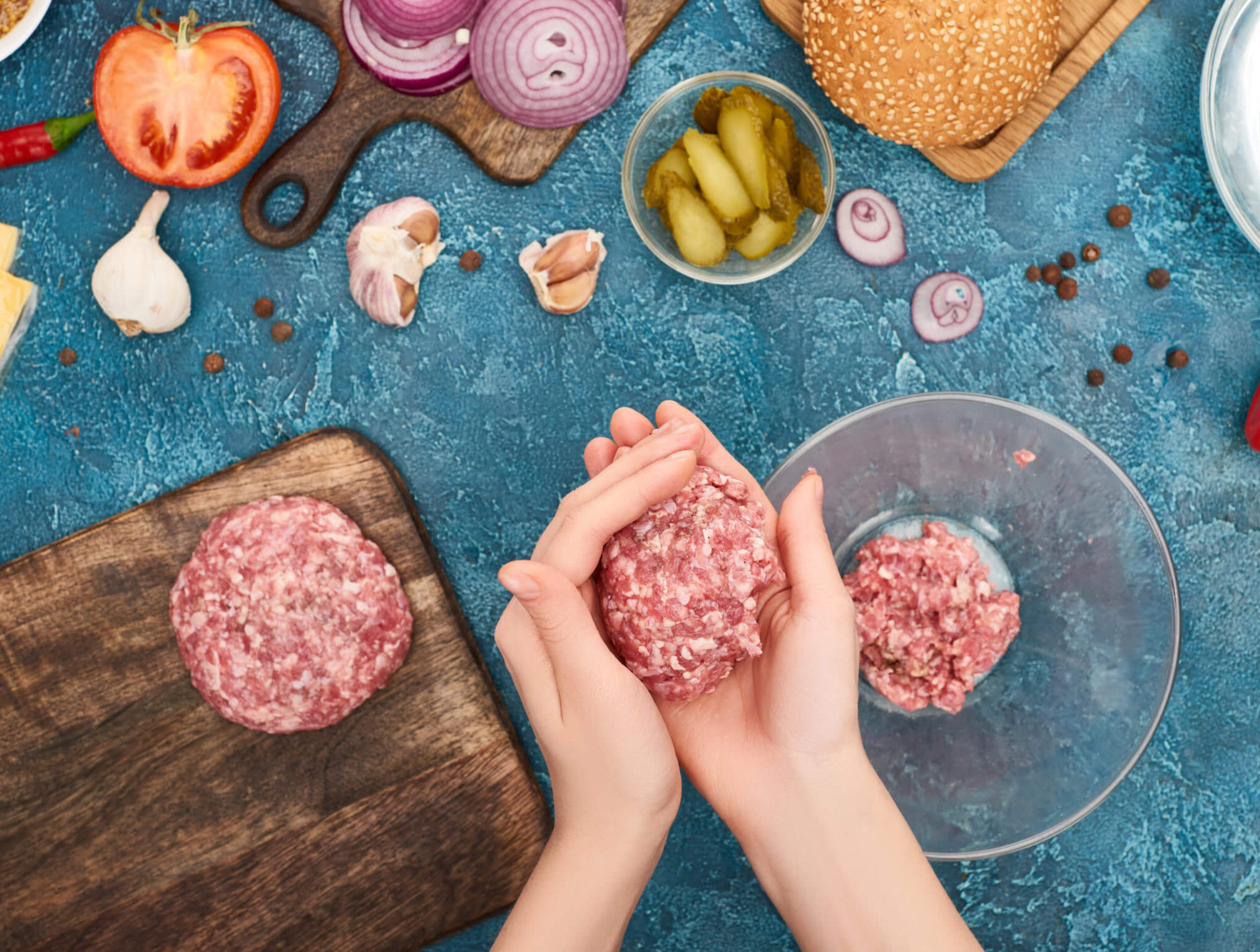 4 Foolproof Ways to Prevent Hamburger Patties from Falling Apart