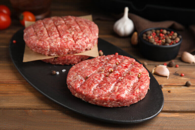 4 Foolproof Ways to Prevent Hamburger Patties from Falling Apart