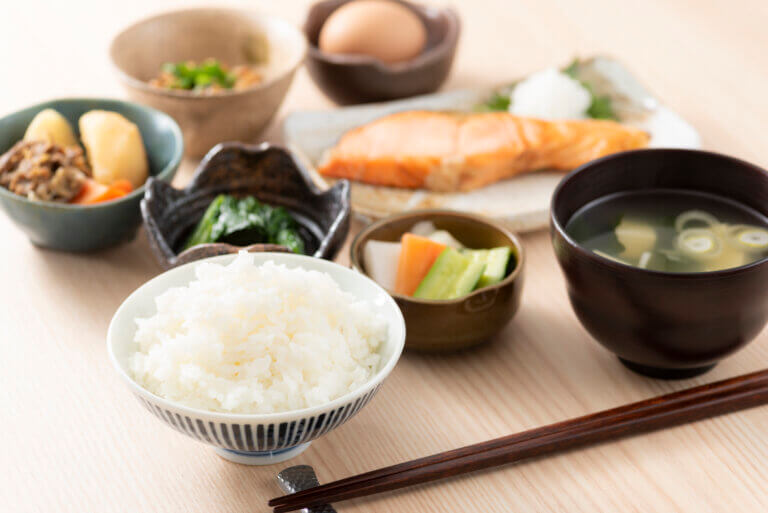 7 Delicious and Nutritious Staples of the Japanese Diet