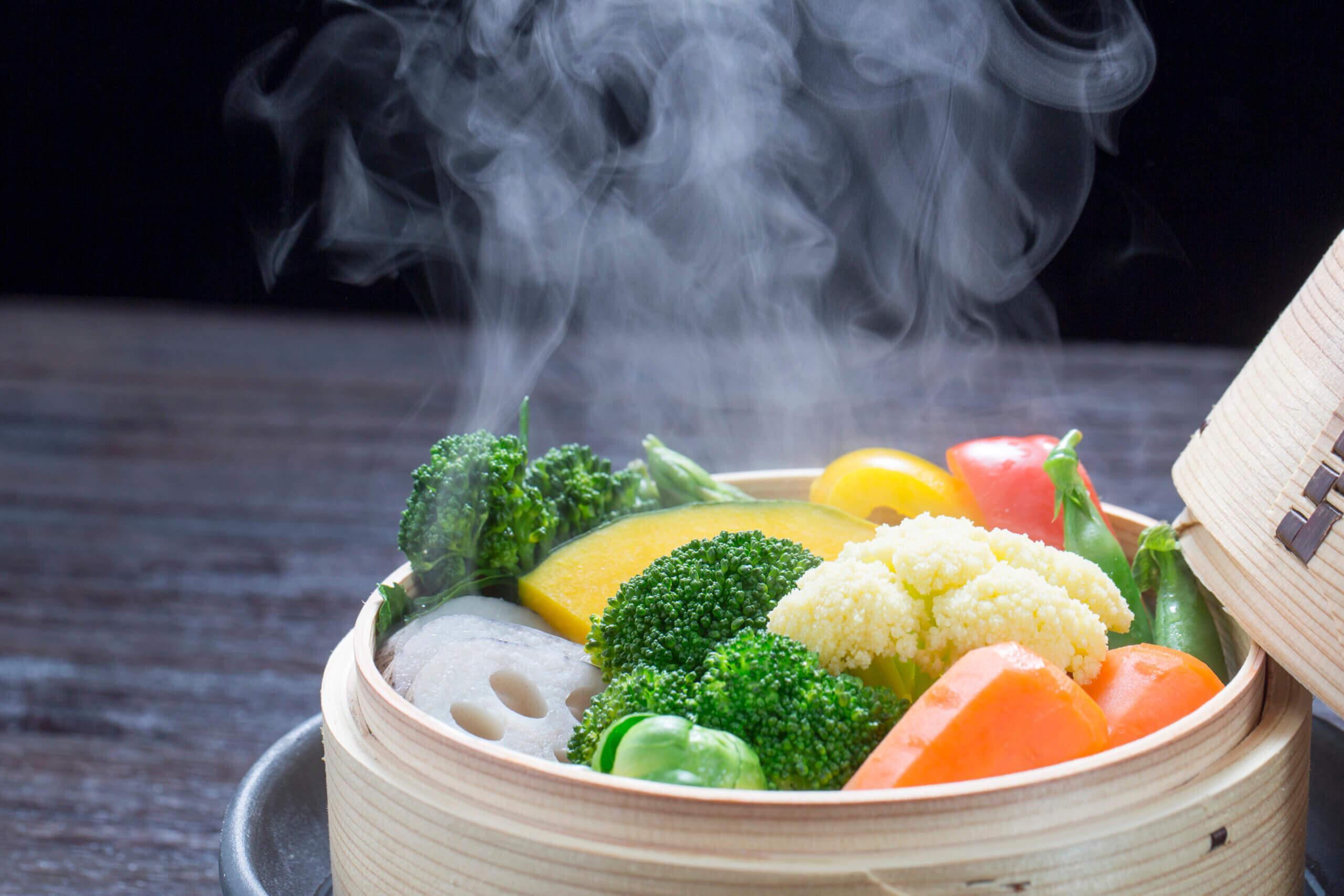 4 Easy Hacks for Steaming Food Without a Steamer Basket