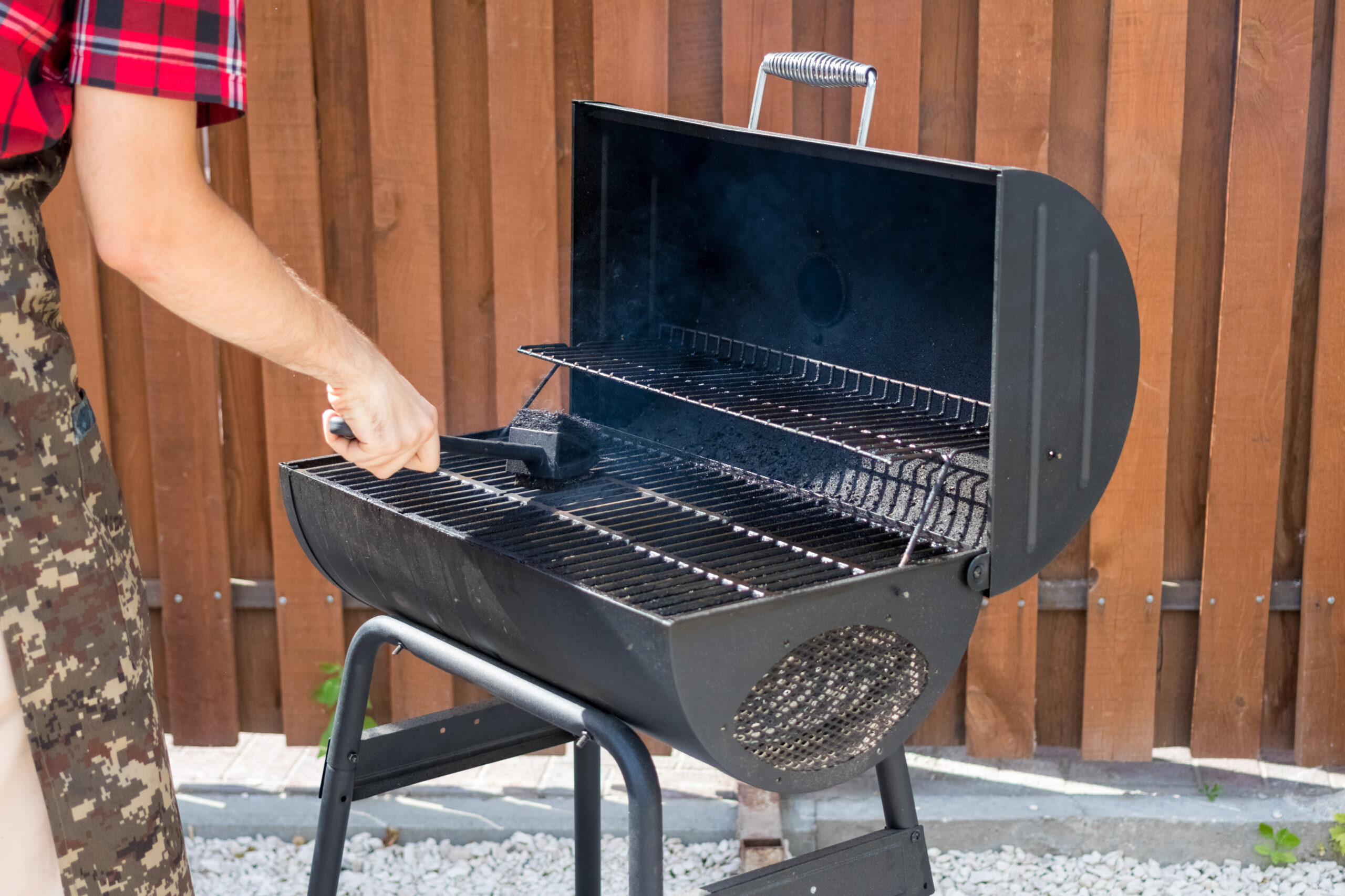 Top BBQ Grill Cleaning Hacks for a Spotless Summer